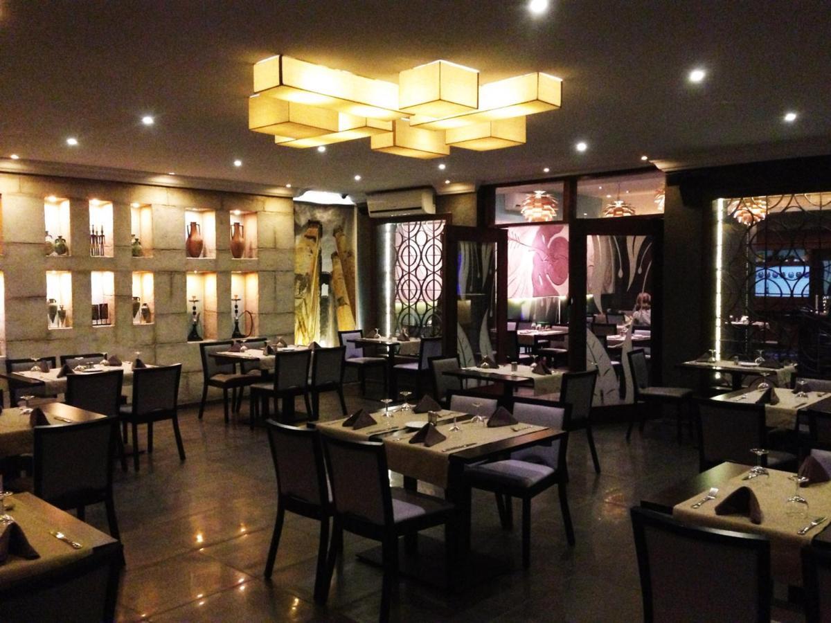 Hotel & Restaurant Farid Dakar Ngoại thất bức ảnh